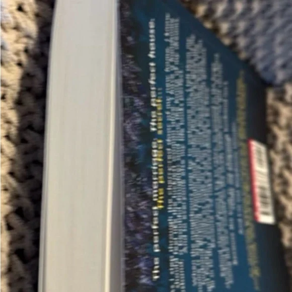 Book - The New Couple Alison James - Picture 3 of 3